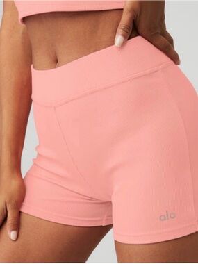 ALO Yoga Ribbed High-Waist Bike Shorts in Pink